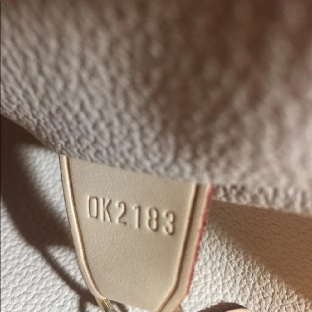 ❌SOLD OUT❌AUTH LV BUCKET GM ICONIC TRENDY EUC✳️ - Picture 7 of 11